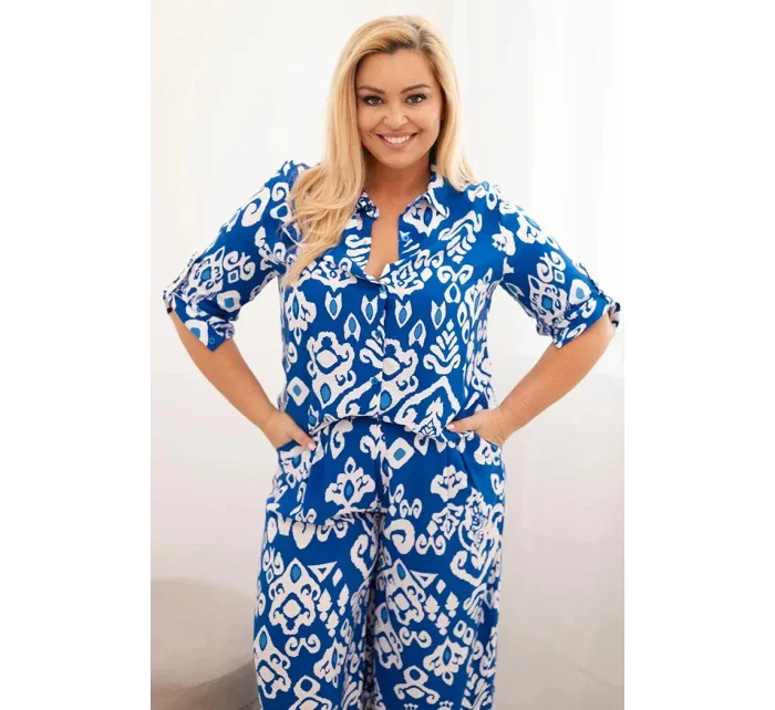 Dámská plus size viskózová souprava s geometrickým potiskem chrpová modrá Dámská plus size viskózová souprava s geometrickým potiskem chrpová modrá