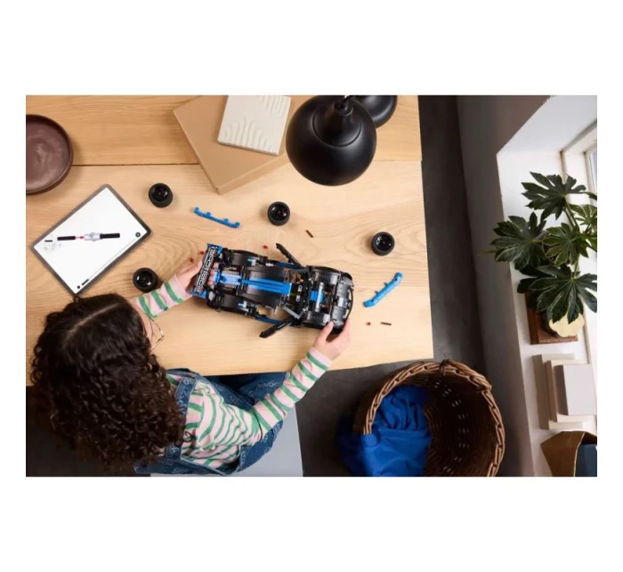 LEGO Technic 42176 Porsche GT4 e-Performance pretekárske auto