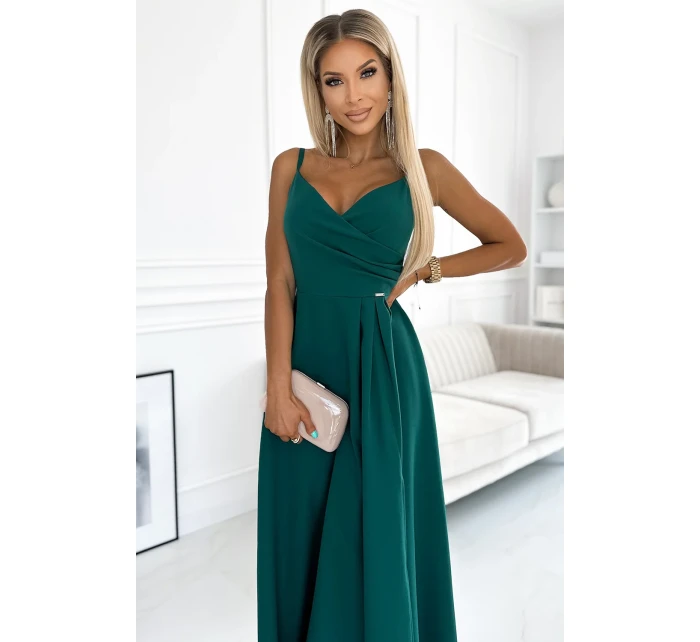 CHIARA Elegantní zelené dámské dlouhé maxi šaty na ramínkách model 18829195 - numoco CHIARA Elegantní zelené dámské dlouhé maxi šaty na ramínkách model 18829195 - numoco