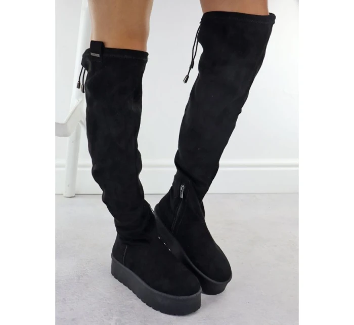 Dámské černé semišové boty na platformě model 21905119 - Big Star