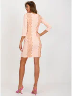 Sukienka LK SK model 18547510 brzoskwiniowy - FPrice