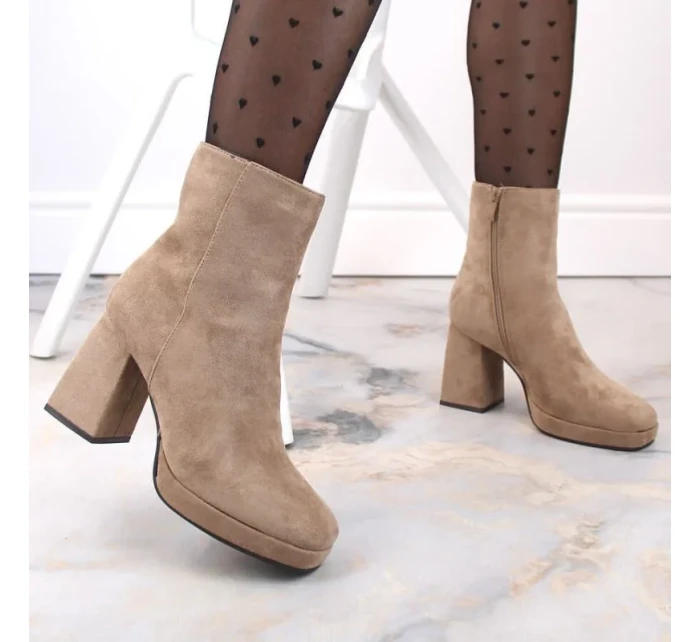 W model 18913182 béžové semišové boty na jehlovém podpatku - JEZZI W model 18913182 béžové semišové boty na jehlovém podpatku - JEZZI