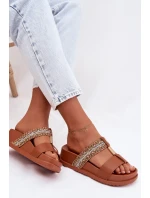 Dámské platformové sandály s pásky a zlatým detailem Camel Tahlia Dámské platformové sandály s pásky a zlatým detailem Camel Tahlia