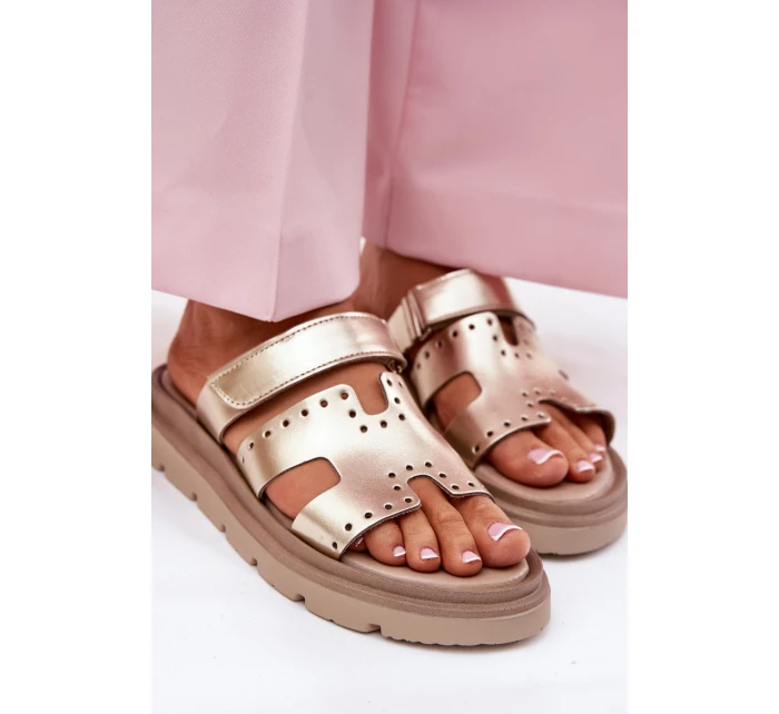 Klapki Damskie Z Naturalnej Skóry Na Platformie Zazoo 40440 Złote