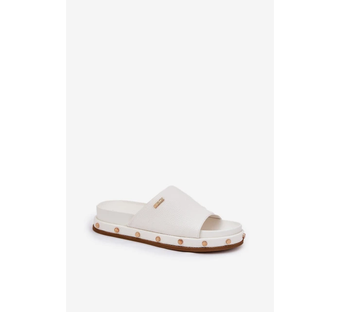 Klapki Damskie Na Platformie Z Ćwiekami Big Star RR274216 Białe Klapki Damskie Na Platformie Z Ćwiekami Big Star RR274216 Białe