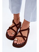 Sandály na platformě s zlatým detailem čokoládové model 22111363 - Boto