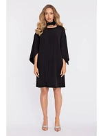 model 22040591 Šaty s ozdobnými širokými rukávy černé - Moe model 22040591 Šaty s ozdobnými širokými rukávy černé - Moe