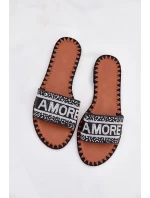 Klapki Damskie Na Płaskim Obcasie Ze Zdobieniem Amore Czarne Avelina Klapki Damskie Na Płaskim Obcasie Ze Zdobieniem Amore Czarne Avelina