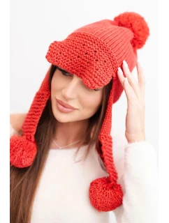 Dámska zimná čiapka s vlnou, kšiltom a bambuľkami K475 červená