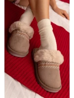 Dámské pantofle s kožešinou a výšivkou Khaki model 21772614 - Boto Dámské pantofle s kožešinou a výšivkou Khaki model 21772614 - Boto