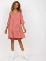 Šaty model 17523886 tmavě růžové - FPrice