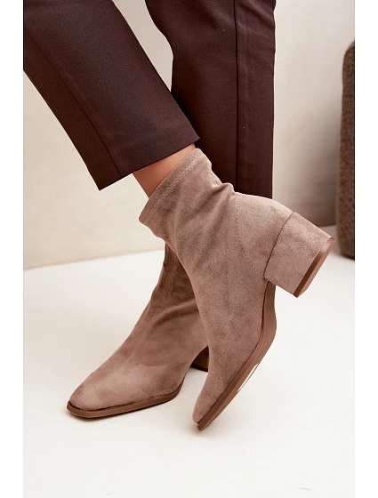 Dámské kotníkové boty na podpatku typu Khaki model 22320781 - Boto
