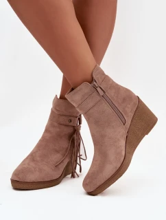 Dámske zateplené čižmy Olivarae na platforme so strapcami - béžové