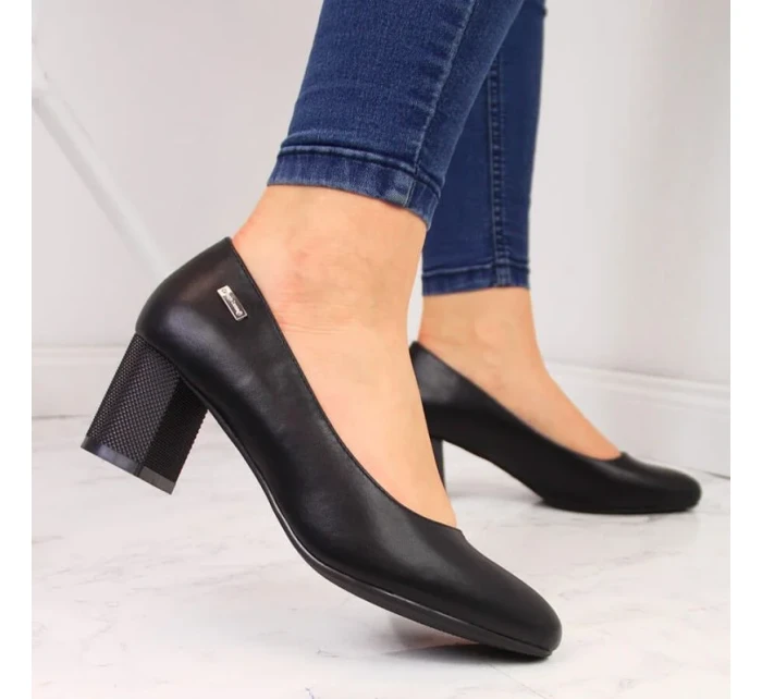 Černé lodičky W s ozdobným model 20709526 - SERGIO LEONE Černé lodičky W s ozdobným model 20709526 - SERGIO LEONE