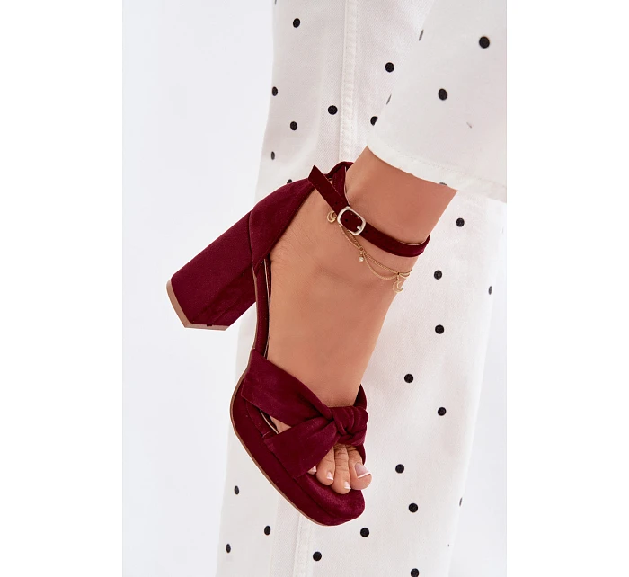 Dámské sandály na podpatku z imitace semiše bordové model 22107184 - Boto