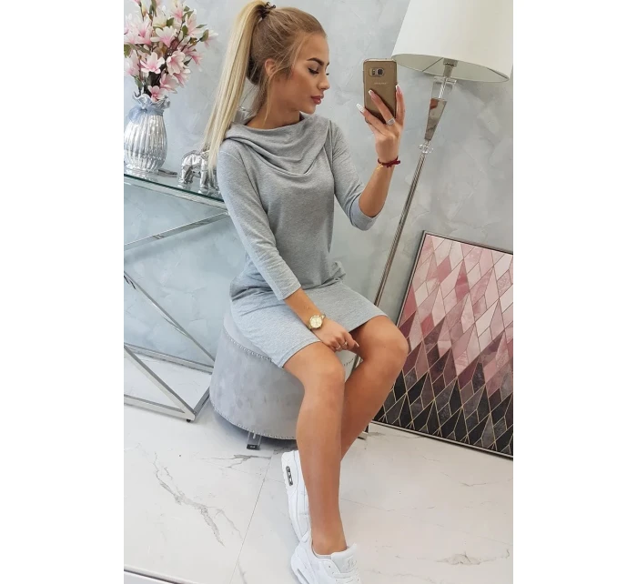 Šaty s kapucňou a vreckami šedej