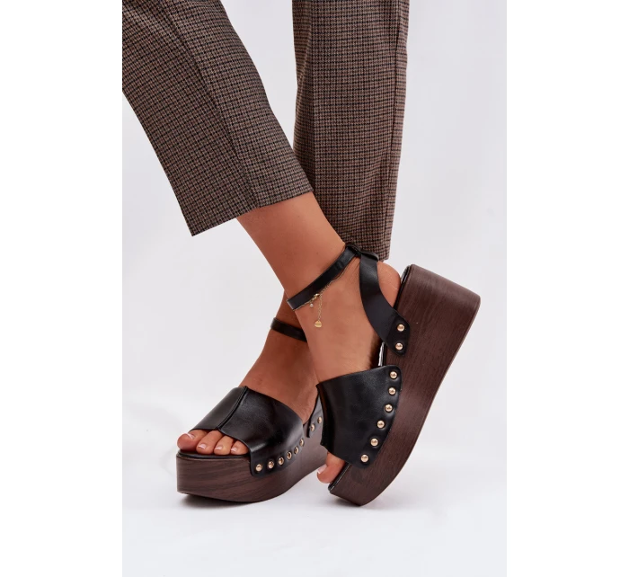 Dámské sandály na platformě se zlatými přezkami Černé Galorina