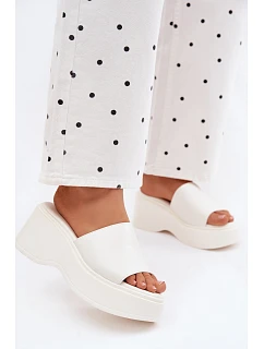 Dámské nazouváky na platformě bílé Virelia