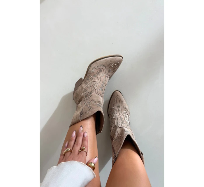 Botki Kowbojki Damskie Ze Zdobieniem Beżowe Arlissima