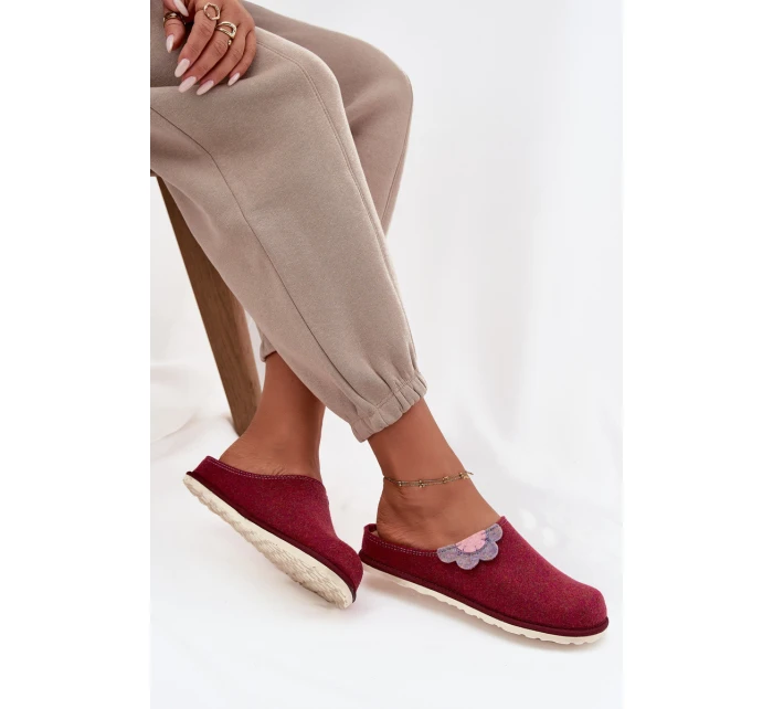Dámské pantofle s květinou model 21714622 bordó - Inblu