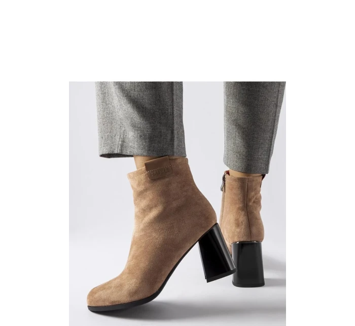 Topánky na podpätku model 205851 Solea