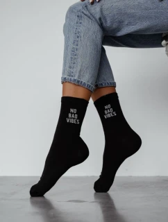 Dámske ponožky s nápisom "NO BAD VIBES" - čierne