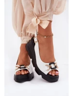 Dámské Kožené Sandály Na Klínu A Platformě S Dekorací model 21693582 Bílé - Artiker