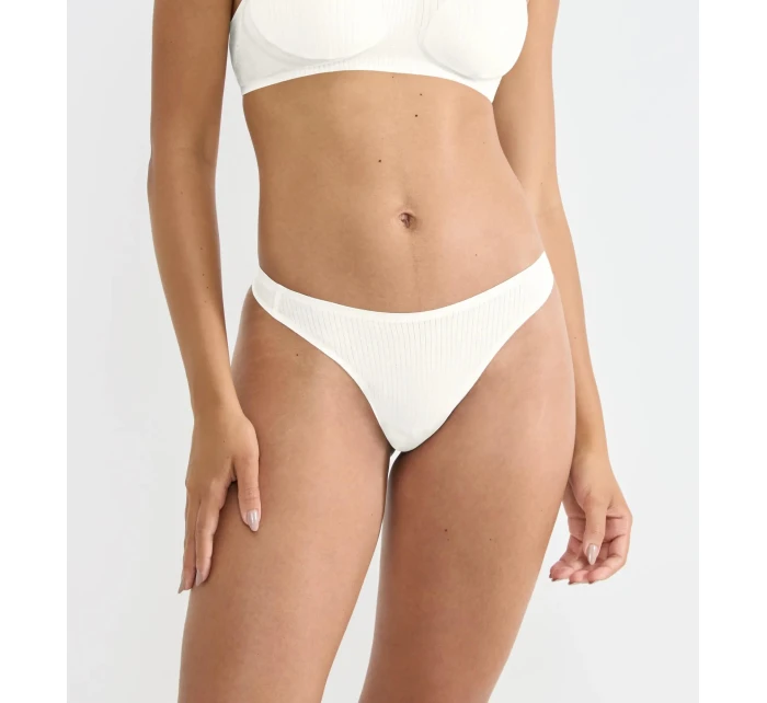 Dámske tangá ZERO Feel Pure String - WHITE - white 00GZ - SLOGGI
