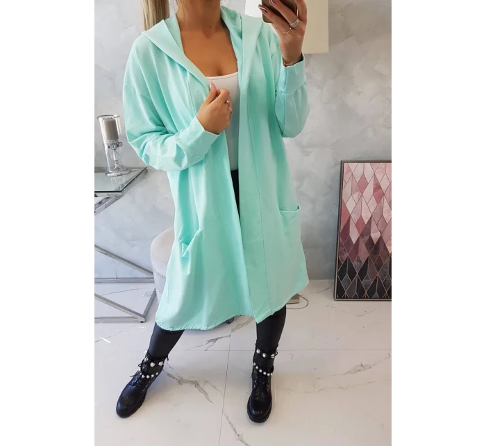 Mätová bunda s kapucňou nadmernej veľkosti