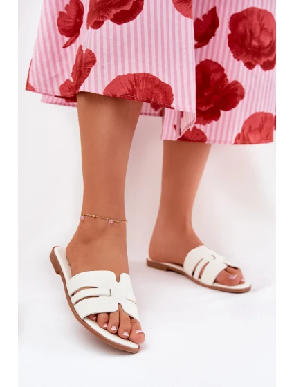 Dámské Pantofle Na Plochém Podpatku S Eko Kůže Bílé model 21688606 - Boto