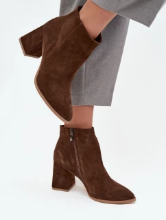 Kozačky z přírodního semiše s vysokým podpatkem vyhřívané hnědé model 21712923 - Zazoo