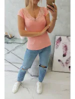 Blúzka s čipkovým výstrihom marhuľová Blúzka s čipkovým výstrihom marhuľová