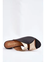 Kožené Dámské Klapky Na Podpatku model 21697462 - Maciejka