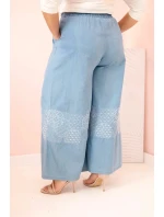 Dámské kalhoty Plus Size se širokými nohavicemi a model 21156795 výšivkou světle džínové - K-Fashion