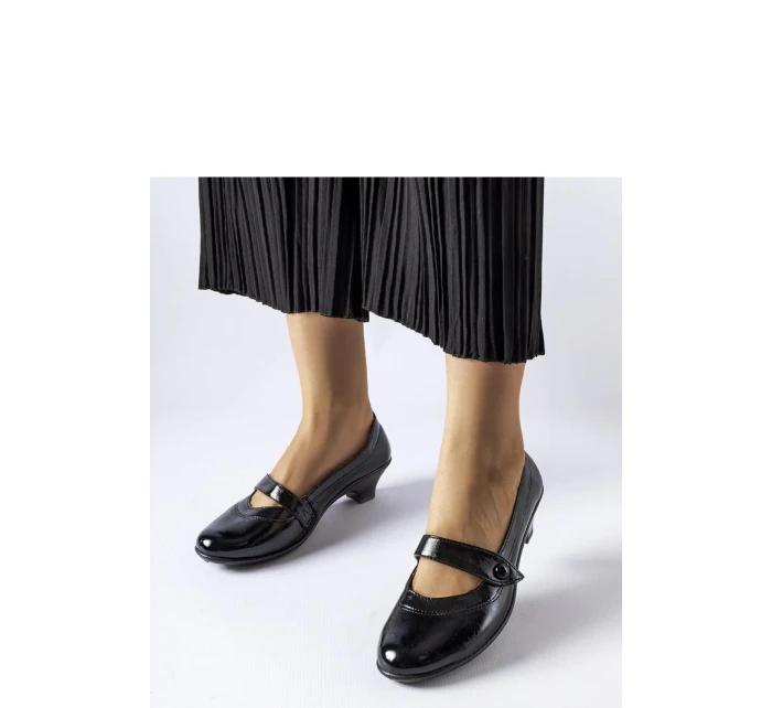 Topánky na podpätku model 204768 Solea