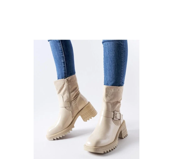 Topánky na podpätku model 206526 Solea Topánky na podpätku model 206526 Solea