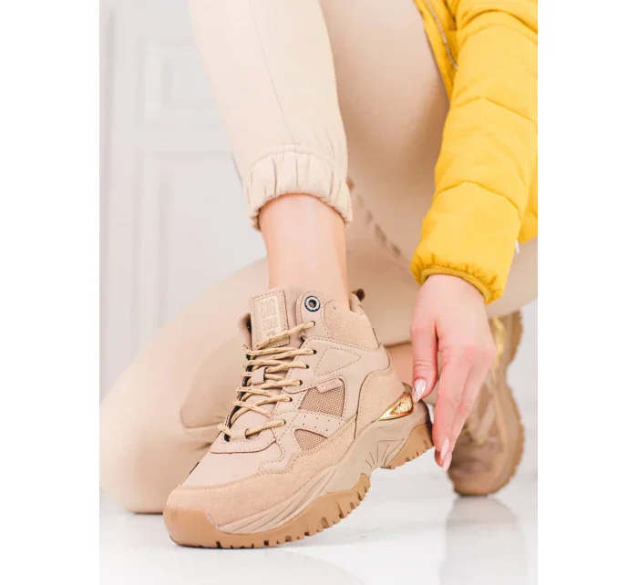 Pěkné dámské tenisky hnědé bez podpatku Pěkné dámské tenisky hnědé bez podpatku