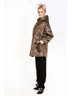 Hnedá dámska prešívaná bunda oversize s kapucňou (ag5-010) Hnedá dámska prešívaná bunda oversize s kapucňou (ag5-010)