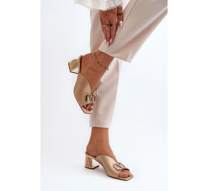 Eleganckie Klapki Damskie Na Obcasie Laura Messi 2771 Złote