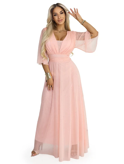 Dlouhé třpytivé plus size šaty s výstřihem a rukávy broskvová barva model 21961748 - numoco basic