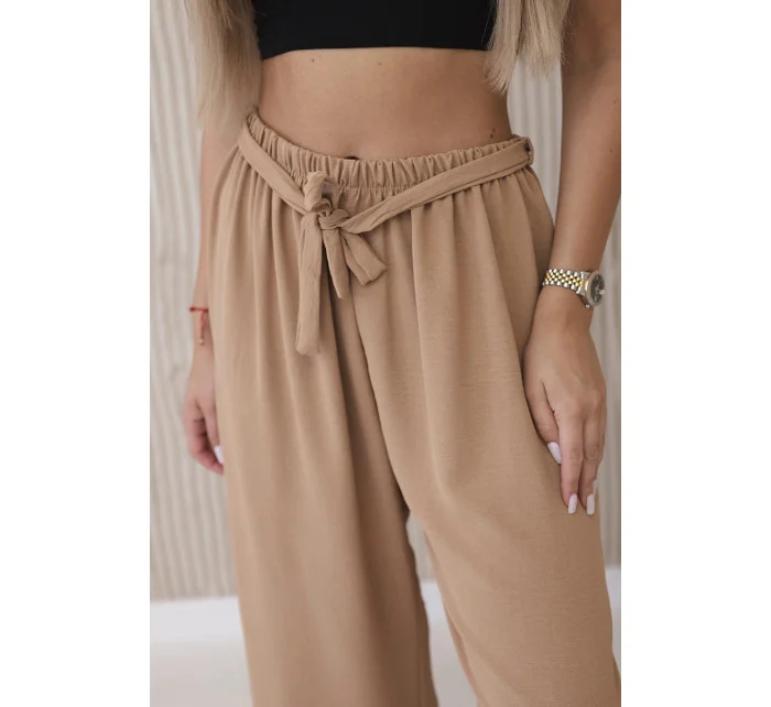 Kalhoty s širokým pasem velbloud