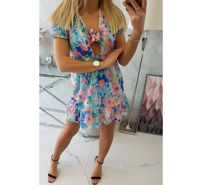 Květinové šaty s model 18746628 výstřihem mint - K-Fashion Květinové šaty s model 18746628 výstřihem mint - K-Fashion