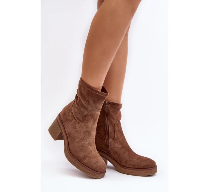 Dámské kotníčkové boty na podpatku hnědé model 21642290 - Boto