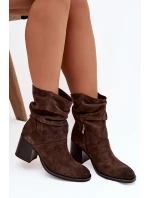 Kožené semišové kotníkové boty s na podpatku  Čokoládové model 21772371 - Zazoo