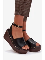 Dámské sandály na platformě se zlatými přezkami Černé Galorina