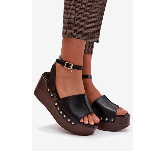 Dámské sandály na platformě se zlatými přezkami Černé Galorina