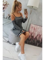 Šaty Tres Chic v grafitové barvě