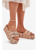 Klapki Damskie Na Koturnie Z Plecionką I Ozdobą Multikolor Isolene Klapki Damskie Na Koturnie Z Plecionką I Ozdobą Multikolor Isolene