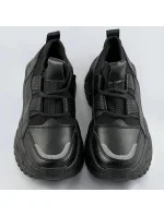 Černé šněrovací sneakersy na platformě model 17182428 Černé šněrovací sneakersy na platformě model 17182428