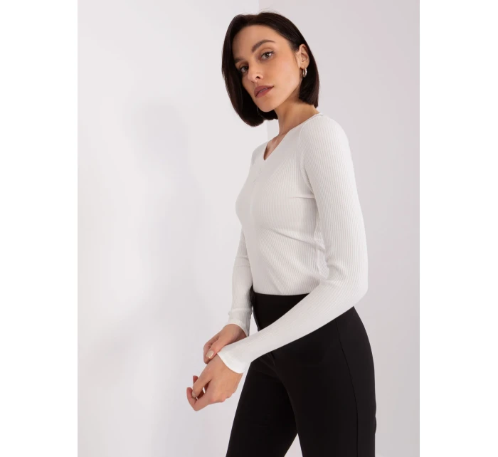 Bluzka RV BZ model 19040759 ecru - FPrice Bluzka RV BZ model 19040759 ecru - FPrice